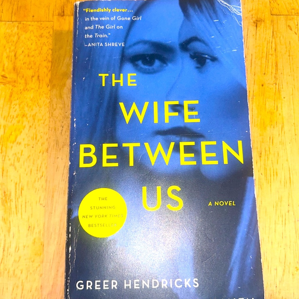 The wife between us NOVEL